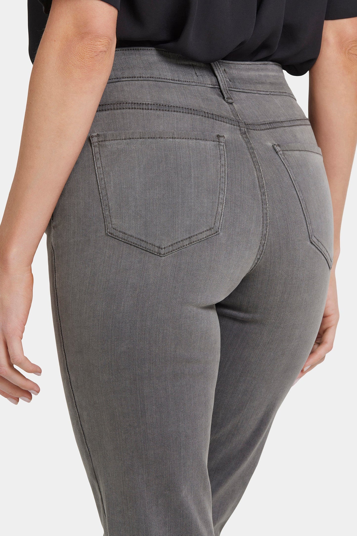 Marilyn Straight Jeans - Charming