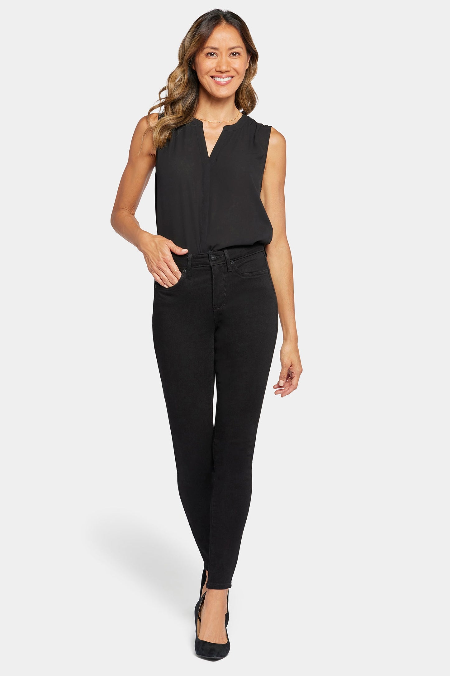 Ami Skinny Jeans In Sure Stretch Denim - Black