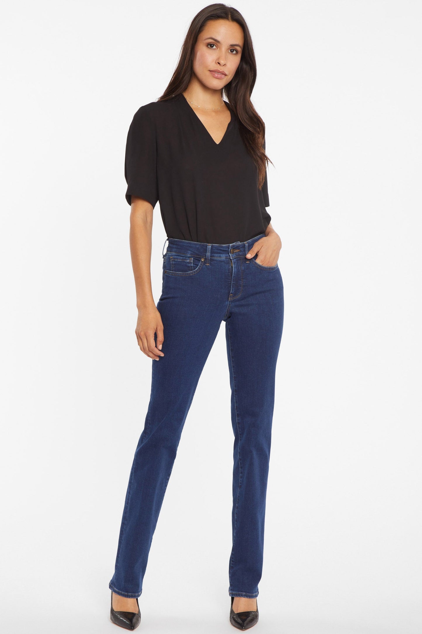 Marilyn Straight Jeans In Petite - Quinn