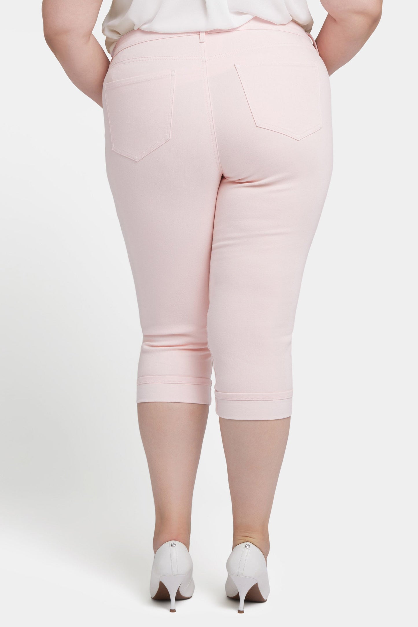 Marilyn Straight Crop Jeans In Plus Size - Crystal Pink