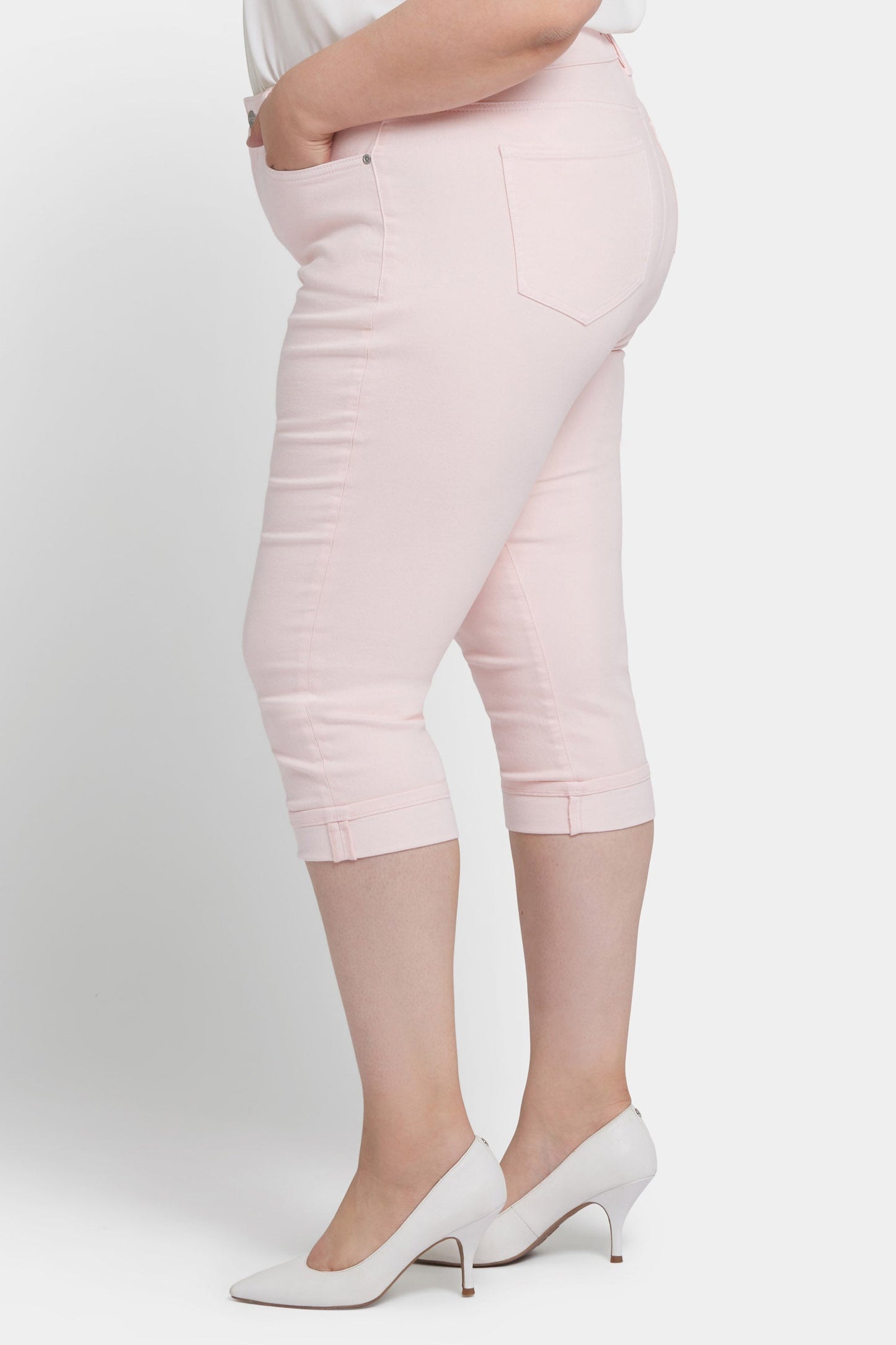 Marilyn Straight Crop Jeans In Plus Size - Crystal Pink